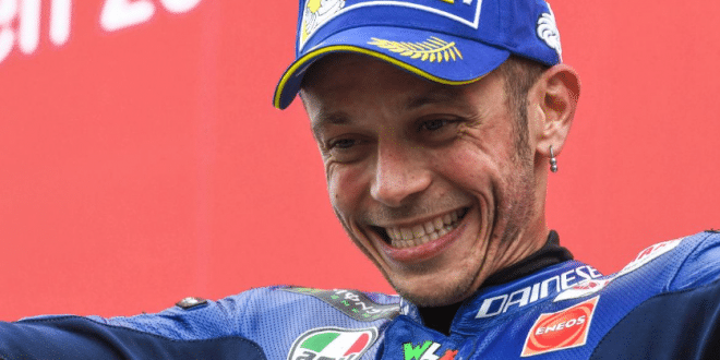 Rossi felice sul podio di Assen 2017