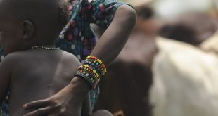 Elena Dak - Io cammino con i nomadi