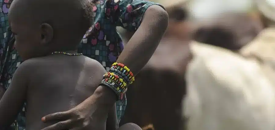 Elena Dak - Io cammino con i nomadi