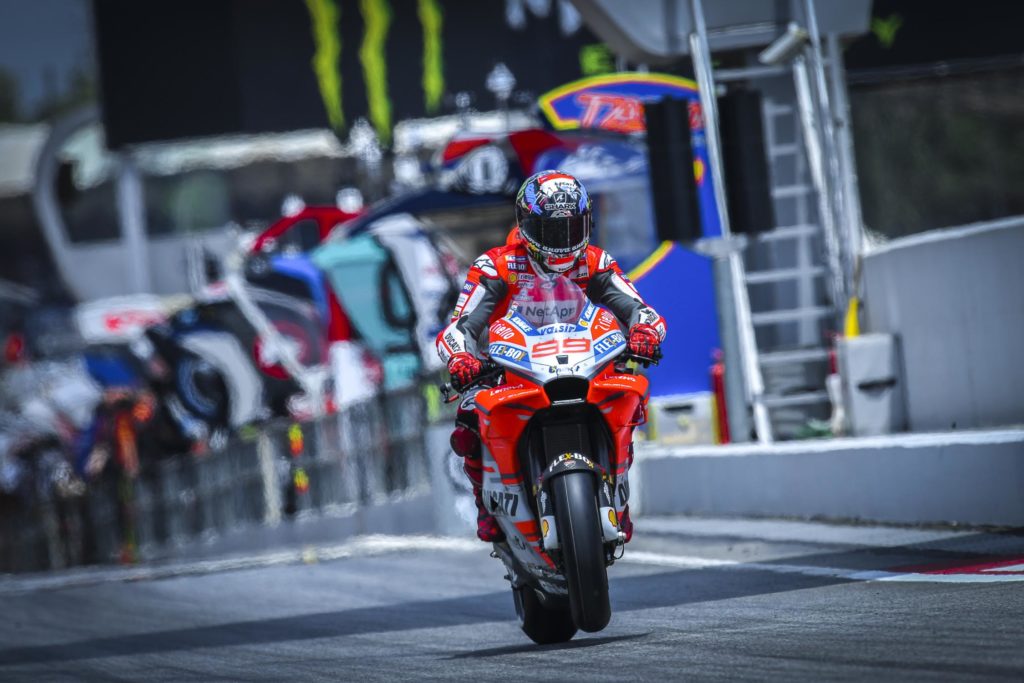 jorge lorenzo vince a barcellona