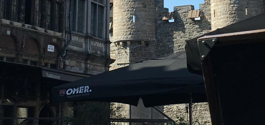 La ricostruzione di 5 vite parallele