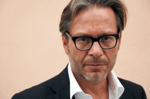 Mantieni il bacio: Lezioni brevi sull'amore recensione