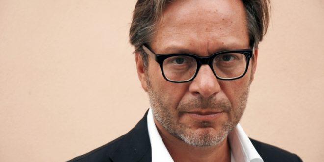 Mantieni il bacio: Lezioni brevi sull'amore recensione