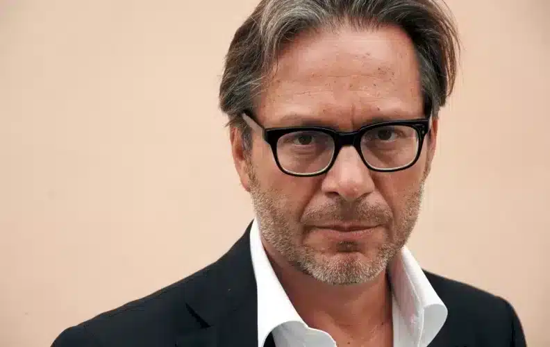 Mantieni il bacio: Lezioni brevi sull'amore recensione