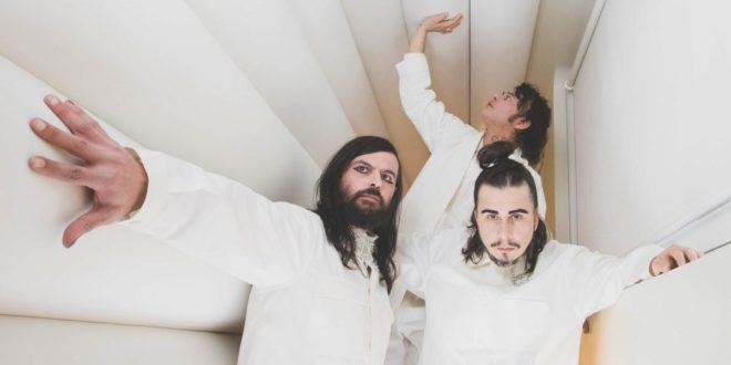 the winstons, la recensione di smith