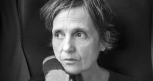 chandra livia candiani - vista dalla luna - recensione