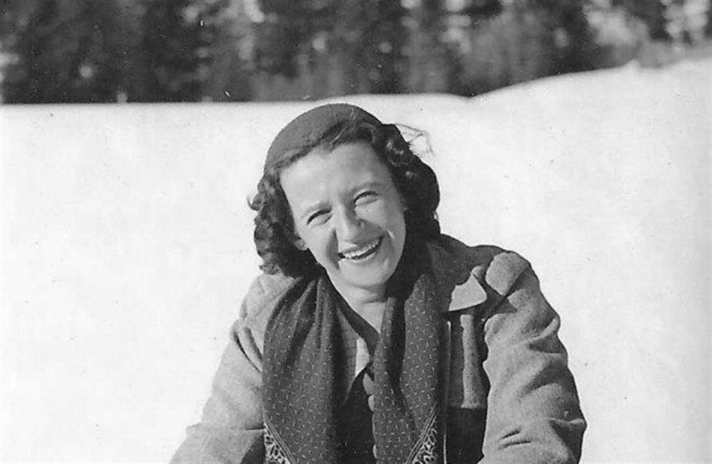 “Tu sei l'erba e la terra” di Antonia Pozzi