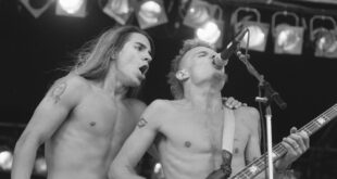 Scar Tissue, l’autobiografia di Anthony Kiedis tra cadute e risalite